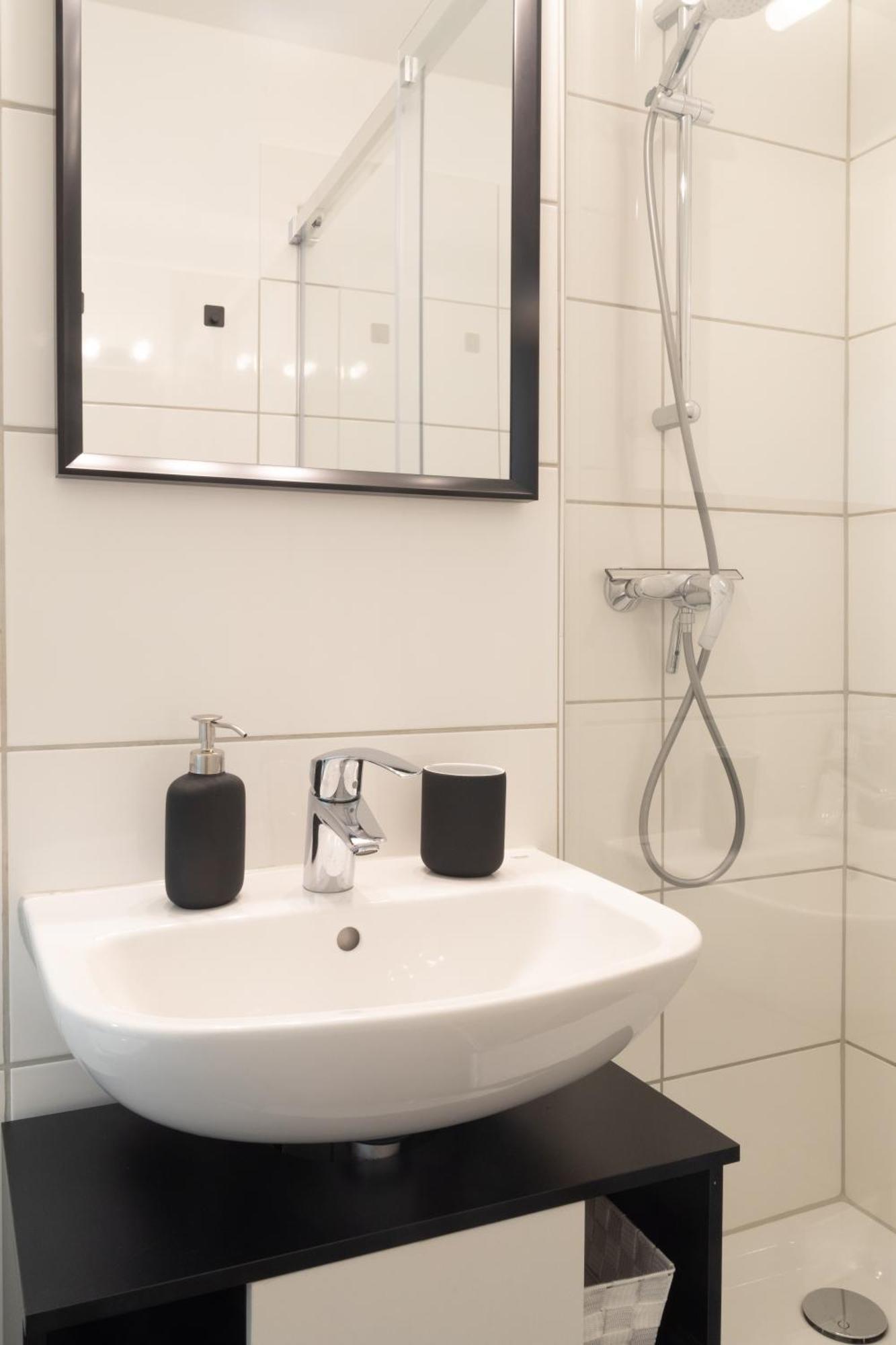 Home Shanti - Studio, Suedvorstadt, Balkon, Tv 라이프치히 외부 사진